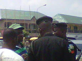 officers-along-lasu-accosting-motorist-for-settlement