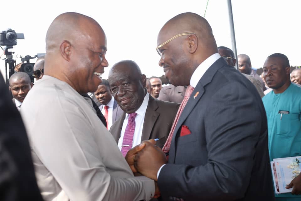 2019: Ekere Preaches Peace, Embraces Gov Emmanuel - P.M.EXPRESS