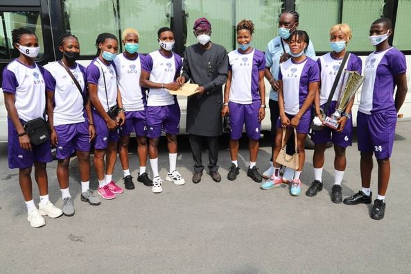 Falode Hails Sanwo-Olu's Bus Gift To FC Robo, Congratulates Team, Lagos FA